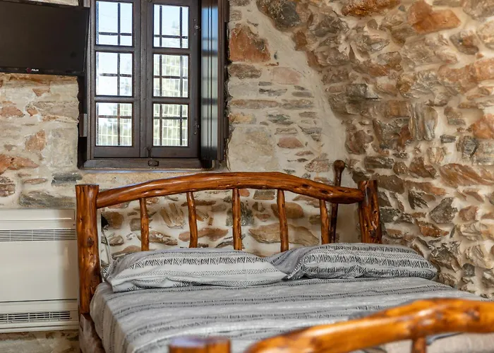 Mitatos Naxos - Apeiranthos * Ligaridia