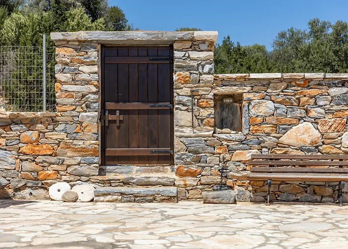 Mitatos Naxos - Apeiranthos 펜션 *