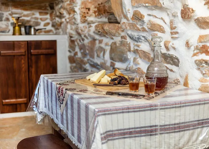 Mitatos Naxos - Apeiranthos 펜션 *